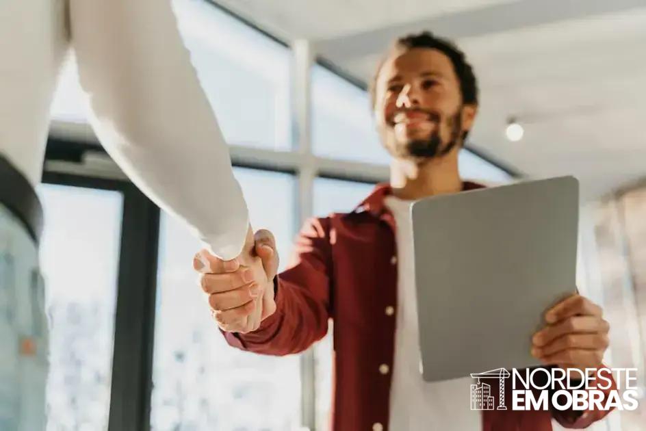 Salários de gerentes no Brasil: risco de crédito lidera com R$52 mil